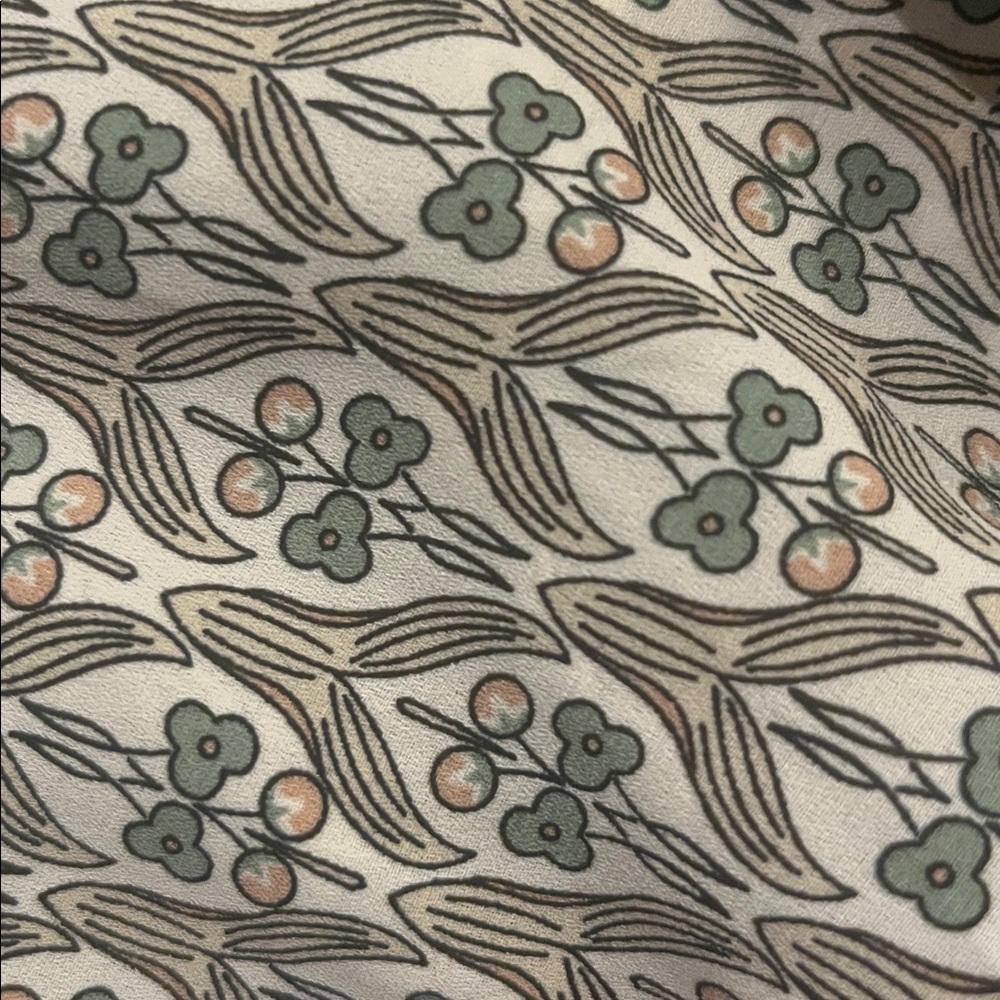 Max Studio Patterned Blouse - Picture 3 of 7